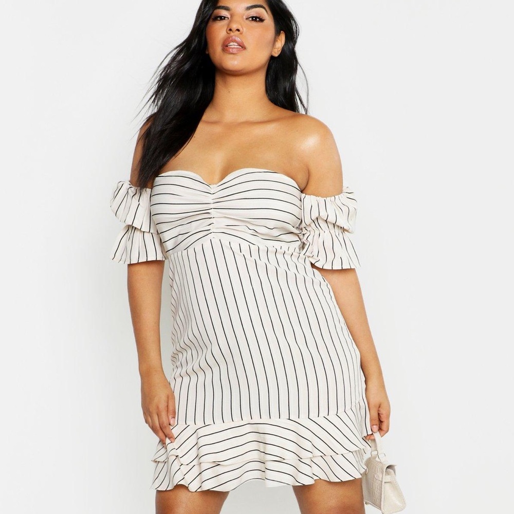 Us size 14 Boohoo off the shoulder dress